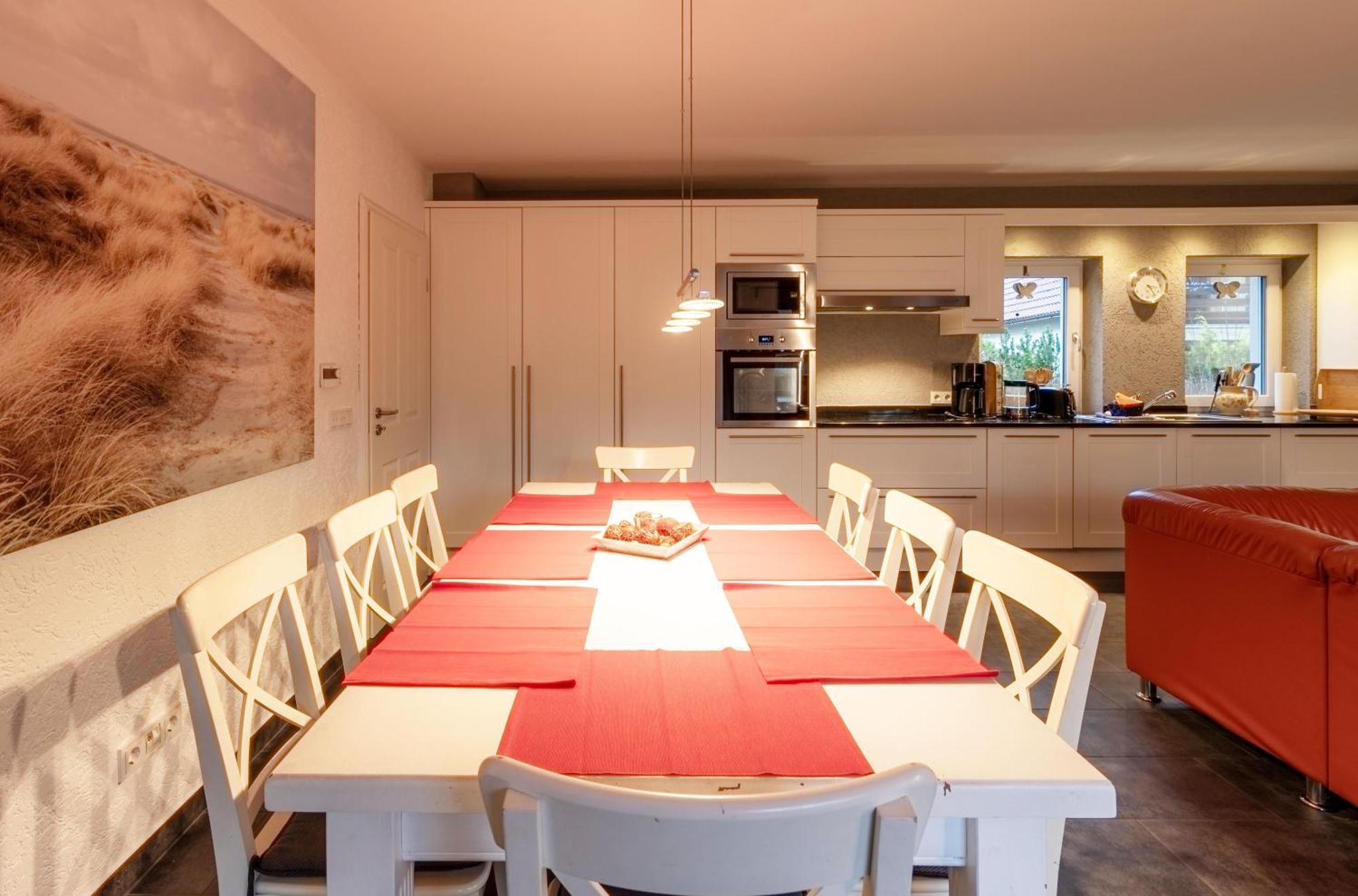 Ferienhaus Daniela Mit Terrasse Und Garten Silz Kültér fotó